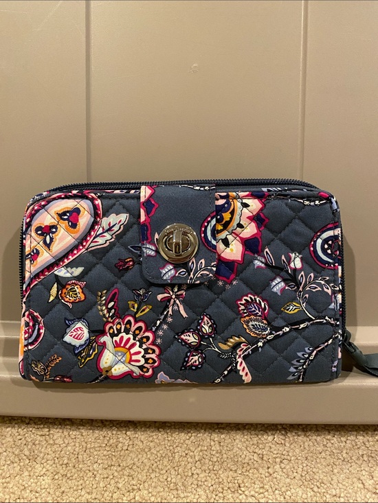 Handbags - RFID Turnlock Wallet NWT Felicity Paisley